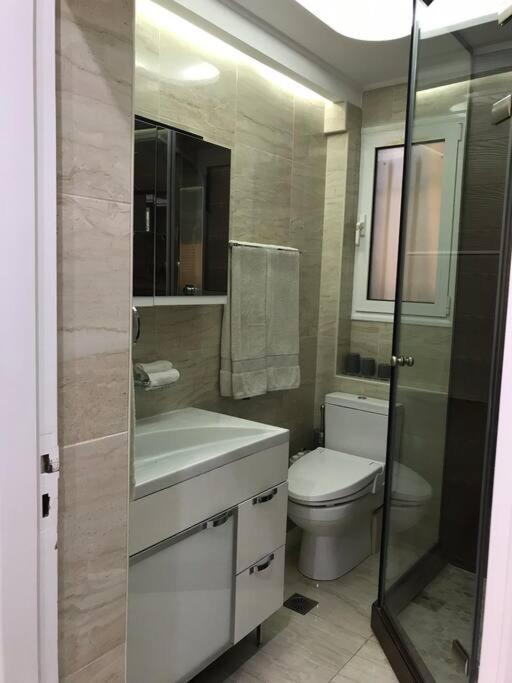 Finer Things Flisvos Beach Condo In Palaio Faliro Athènes Extérieur photo