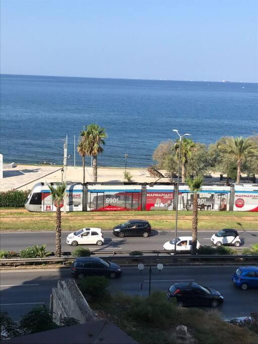 Finer Things Flisvos Beach Condo In Palaio Faliro Athènes Extérieur photo